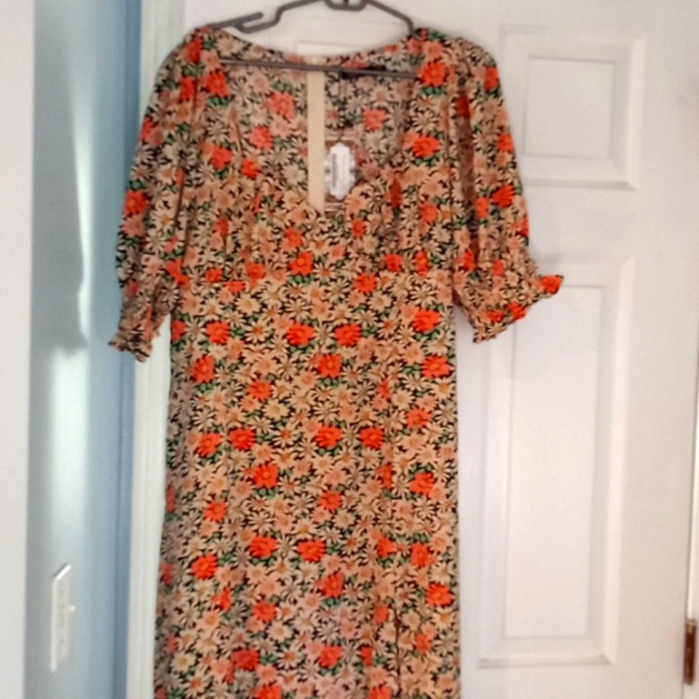 Beautiful full length silky floral lightweight dress